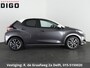Toyota Yaris 1.5 VVT-I First Edition Bi-Tone Automaat | Apple Carplay & AndroidAUTO | Camera | Lichtmetalen velgen |