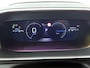 Peugeot 2008 1.2 Hybrid 145pk GT Automaat | Climate Control | Navigatie | Camera | Cruise Control | Parkeersensoren Voor + Achter | Dodehoek Detectie | LED Lampen | Keyless Entry/Start | Sportstuur | Apple Carplay/Android Auto |