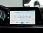 Volkswagen Golf 1.5 TSI Life | Navigatie | Stoelverwarming | IQ Light | Stuurwiel Verwarmd | Achteruitrijcamera | 3 Zone - Climate Control | Stoelverwarming | AppleCarplay | AndroidAuto | Lichtmetalen Velgen | LED Koplampen | Parelmoer Lak |