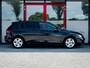 Volkswagen Golf 1.5 TSI Life | Navigatie | Stoelverwarming | IQ Light | Stuurwiel Verwarmd | Achteruitrijcamera | 3 Zone - Climate Control | Stoelverwarming | AppleCarplay | AndroidAuto | Lichtmetalen Velgen | LED Koplampen | Parelmoer Lak |