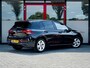 Volkswagen Golf 1.5 TSI Life | Navigatie | Stoelverwarming | IQ Light | Stuurwiel Verwarmd | Achteruitrijcamera | 3 Zone - Climate Control | Stoelverwarming | AppleCarplay | AndroidAuto | Lichtmetalen Velgen | LED Koplampen | Parelmoer Lak |