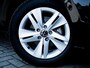 Volkswagen Golf 1.5 TSI Life | Navigatie | Stoelverwarming | IQ Light | Stuurwiel Verwarmd | Achteruitrijcamera | 3 Zone - Climate Control | Stoelverwarming | AppleCarplay | AndroidAuto | Lichtmetalen Velgen | LED Koplampen | Parelmoer Lak |