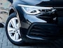 Volkswagen Golf 1.5 TSI Life | Navigatie | Stoelverwarming | IQ Light | Stuurwiel Verwarmd | Achteruitrijcamera | 3 Zone - Climate Control | Stoelverwarming | AppleCarplay | AndroidAuto | Lichtmetalen Velgen | LED Koplampen | Parelmoer Lak |