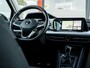 Volkswagen Golf 1.5 TSI Life | Navigatie | Stoelverwarming | IQ Light | Stuurwiel Verwarmd | Achteruitrijcamera | 3 Zone - Climate Control | Stoelverwarming | AppleCarplay | AndroidAuto | Lichtmetalen Velgen | LED Koplampen | Parelmoer Lak |