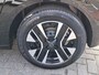 Peugeot 208 Allure | Elektrische parkeerrem | Extra getinte achterste zijruiten en achterruit | Extra getinte achterste zijruiten en achterruit