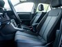 Volkswagen T-Roc 1.0 TSI Style | Camera | Origineel NL | 2e Eigenaar | Navigatie | Adaptieve Cruise Control | Climate Control | Privacy Glas | Parkeersensoren | Apple Carplay | Android Auto | Metallic Lak | Lichtmetalen Velgen | All Season Banden |
