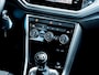 Volkswagen T-Roc 1.0 TSI Style | Camera | Origineel NL | 2e Eigenaar | Navigatie | Adaptieve Cruise Control | Climate Control | Privacy Glas | Parkeersensoren | Apple Carplay | Android Auto | Metallic Lak | Lichtmetalen Velgen | All Season Banden |