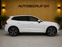 Volvo XC60 2.0 T5 AWD R-Design Panoramadak! Elektrische Stoelen! Camera! Alcantara! Nap!