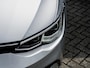 Volkswagen Golf 1.5 TSI Style | Head Up | Stoelverwarming | ErgoActive | Camera | Adaptieve Cruise Control | Memory Seat | Navigatie | Apple Carplay | Android Auto | Keyless Entry | 17'' Lichtmetalen Velgen |