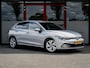 Volkswagen Golf 1.5 TSI Style | Head Up | Stoelverwarming | ErgoActive | Camera | Adaptieve Cruise Control | Memory Seat | Navigatie | Apple Carplay | Android Auto | Keyless Entry | 17'' Lichtmetalen Velgen |
