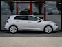 Volkswagen Golf 1.5 TSI Style | Head Up | Stoelverwarming | ErgoActive | Camera | Adaptieve Cruise Control | Memory Seat | Navigatie | Apple Carplay | Android Auto | Keyless Entry | 17'' Lichtmetalen Velgen |