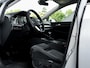 Volkswagen Golf 1.5 TSI Style | Head Up | Stoelverwarming | ErgoActive | Camera | Adaptieve Cruise Control | Memory Seat | Navigatie | Apple Carplay | Android Auto | Keyless Entry | 17'' Lichtmetalen Velgen |