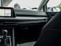 Volkswagen Golf 1.5 TSI Style | Head Up | Stoelverwarming | ErgoActive | Camera | Adaptieve Cruise Control | Memory Seat | Navigatie | Apple Carplay | Android Auto | Keyless Entry | 17'' Lichtmetalen Velgen |