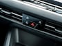 Volkswagen Golf 1.5 TSI Style | Head Up | Stoelverwarming | ErgoActive | Camera | Adaptieve Cruise Control | Memory Seat | Navigatie | Apple Carplay | Android Auto | Keyless Entry | 17'' Lichtmetalen Velgen |