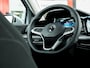 Volkswagen Golf 1.5 TSI Style | Head Up | Stoelverwarming | ErgoActive | Camera | Adaptieve Cruise Control | Memory Seat | Navigatie | Apple Carplay | Android Auto | Keyless Entry | 17'' Lichtmetalen Velgen |