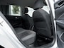 Volkswagen Golf 1.5 TSI Style | Head Up | Stoelverwarming | ErgoActive | Camera | Adaptieve Cruise Control | Memory Seat | Navigatie | Apple Carplay | Android Auto | Keyless Entry | 17'' Lichtmetalen Velgen |