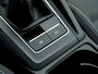 Volkswagen Golf 1.5 TSI Style | Head Up | Stoelverwarming | ErgoActive | Camera | Adaptieve Cruise Control | Memory Seat | Navigatie | Apple Carplay | Android Auto | Keyless Entry | 17'' Lichtmetalen Velgen |