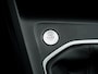Volkswagen Golf 1.5 TSI Style | Head Up | Stoelverwarming | ErgoActive | Camera | Adaptieve Cruise Control | Memory Seat | Navigatie | Apple Carplay | Android Auto | Keyless Entry | 17'' Lichtmetalen Velgen |