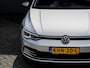 Volkswagen Golf 1.5 TSI Style | Head Up | Stoelverwarming | ErgoActive | Camera | Adaptieve Cruise Control | Memory Seat | Navigatie | Apple Carplay | Android Auto | Keyless Entry | 17'' Lichtmetalen Velgen |