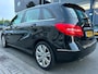 Mercedes-Benz B-klasse 180 Ambition AUTOMAAT / PANORAMA DAK