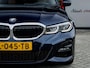 BMW 3-Serie 320e Business Edition Plus M Sport | Origineel NL | 2e Eigenaar | Rundleder | M-Sport pakket | Stoelverwarming | Laser LED | 19'' Lichtmetalen Velgen | LED Koplampen | Virtual Cockpit | Navigatie | Camera | Cruise Control | Climate Control |