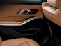 BMW 3-Serie 320e Business Edition Plus M Sport | Origineel NL | 2e Eigenaar | Rundleder | M-Sport pakket | Stoelverwarming | Laser LED | 19'' Lichtmetalen Velgen | LED Koplampen | Virtual Cockpit | Navigatie | Camera | Cruise Control | Climate Control |