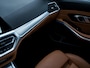 BMW 3-Serie 320e Business Edition Plus M Sport | Origineel NL | 2e Eigenaar | Rundleder | M-Sport pakket | Stoelverwarming | Laser LED | 19'' Lichtmetalen Velgen | LED Koplampen | Virtual Cockpit | Navigatie | Camera | Cruise Control | Climate Control |