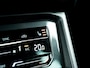 Volkswagen Tiguan 1.5 TSI Elegance | Trekhaak | Achteruitrijcamera | IQ Light Matrix | Navigatie | Stoelverwarming | Stuurwiel Verwarmd | Head-Up Display | Apple Carplay | AndroidAuto | Parkeersensoren |