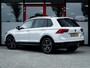 Volkswagen Tiguan 1.5 TSI Elegance | Trekhaak | Achteruitrijcamera | IQ Light Matrix | Navigatie | Stoelverwarming | Stuurwiel Verwarmd | Head-Up Display | Apple Carplay | AndroidAuto | Parkeersensoren |