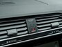Volkswagen Tiguan 1.5 TSI Elegance | Trekhaak | Achteruitrijcamera | IQ Light Matrix | Navigatie | Stoelverwarming | Stuurwiel Verwarmd | Head-Up Display | Apple Carplay | AndroidAuto | Parkeersensoren |