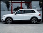Volkswagen Tiguan 1.5 TSI Elegance | Trekhaak | Achteruitrijcamera | IQ Light Matrix | Navigatie | Stoelverwarming | Stuurwiel Verwarmd | Head-Up Display | Apple Carplay | AndroidAuto | Parkeersensoren |