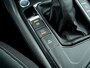 Volkswagen Tiguan 1.5 TSI Elegance | Trekhaak | Achteruitrijcamera | IQ Light Matrix | Navigatie | Stoelverwarming | Stuurwiel Verwarmd | Head-Up Display | Apple Carplay | AndroidAuto | Parkeersensoren |