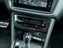 Volkswagen Tiguan 1.5 TSI Elegance | Trekhaak | Achteruitrijcamera | IQ Light Matrix | Navigatie | Stoelverwarming | Stuurwiel Verwarmd | Head-Up Display | Apple Carplay | AndroidAuto | Parkeersensoren |
