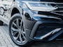 Volkswagen Tiguan Allspace 1.5 TSI Life Business 7p. | Camera | Keyless | ErgoActive Seats | Stoelverwarming | Stuurwiel Verwarmd | Elektrische Kofferklep | 7 Persoons | Adaptieve Cruise Control | Virtual Cockpit |