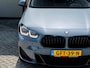 BMW X2 xDrive25e High Executive | M-Sport | Harman & Kardon | Leder | Memory | Camera | Stoelverwarming | Navigatie | Climate Control | M Pakket | Sportstoelen | 19'' Lichtmetalen Velgen | Parkeersensoren |