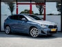 BMW X2 xDrive25e High Executive | M-Sport | Harman & Kardon | Leder | Memory | Camera | Stoelverwarming | Navigatie | Climate Control | M Pakket | Sportstoelen | 19'' Lichtmetalen Velgen | Parkeersensoren |