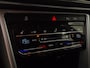 Volkswagen T-Roc 1.0 TSI Life Business | Adaptive Cruise | Stoelverwarming | Navi | Camera | CarPlay | Trekhaak