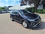 Volkswagen T-Roc 1.5 TSI Life Business | VIRTUAL COCKPIT | CAMERA | TREKHAAK | NAVIGATIE | KLIMAATREGELING