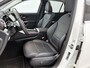 Mercedes-Benz GLC 300 e 4MATIC Plug-In Hybride Luxury | Trekhaak | Panoramdak | Memory | Stoel en Stuurverwarming | Dode Hoek Ass. |  CarPlay | Inclusief 24 maanden Mercedes-Benz Certified garantie voor Europa.
