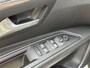 Peugeot 3008 BWJ 2017 | 1.2T 131PK Première | TREKHAAK | LEDER/STOF | CAMERA A | CARPLAY | CLIMA | NAVI | 19'' LMV | PDC 2X |