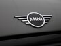 MINI Cooper 5-Deurs 1.5 Business Edition | Automaat | Navigatie | Stoel verwarming | Sfeer verlichting | Virtual cockpit | Half leder | Climate Control | Parkeer sensoren | DAB | Lichtmetalen Velgen| Union jack achterlichten