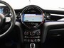 MINI Cooper 5-Deurs 1.5 Business Edition | Automaat | Navigatie | Stoel verwarming | Sfeer verlichting | Virtual cockpit | Half leder | Climate Control | Parkeer sensoren | DAB | Lichtmetalen Velgen| Union jack achterlichten