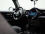MINI Cooper 5-Deurs 1.5 Business Edition | Automaat | Navigatie | Stoel verwarming | Sfeer verlichting | Virtual cockpit | Half leder | Climate Control | Parkeer sensoren | DAB | Lichtmetalen Velgen| Union jack achterlichten