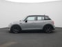 MINI Cooper 5-Deurs 1.5 Business Edition | Automaat | Navigatie | Stoel verwarming | Sfeer verlichting | Virtual cockpit | Half leder | Climate Control | Parkeer sensoren | DAB | Lichtmetalen Velgen| Union jack achterlichten