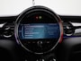 MINI Cooper 5-Deurs 1.5 Business Edition | Automaat | Navigatie | Stoel verwarming | Sfeer verlichting | Virtual cockpit | Half leder | Climate Control | Parkeer sensoren | DAB | Lichtmetalen Velgen| Union jack achterlichten
