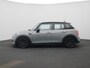 MINI Cooper 5-Deurs 1.5 Business Edition | Automaat | Navigatie | Stoel verwarming | Sfeer verlichting | Virtual cockpit | Half leder | Climate Control | Parkeer sensoren | DAB | Lichtmetalen Velgen| Union jack achterlichten