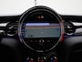 MINI Cooper 5-Deurs 1.5 Business Edition | Automaat | Navigatie | Stoel verwarming | Sfeer verlichting | Virtual cockpit | Half leder | Climate Control | Parkeer sensoren | DAB | Lichtmetalen Velgen| Union jack achterlichten
