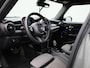 MINI Cooper 5-Deurs 1.5 Business Edition | Automaat | Navigatie | Stoel verwarming | Sfeer verlichting | Virtual cockpit | Half leder | Climate Control | Parkeer sensoren | DAB | Lichtmetalen Velgen| Union jack achterlichten