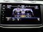 Volkswagen Tiguan Allspace 1.5 TSI R-Line Business+ | 7-P | Panorama dak | Leder | Harman-Kardon | BTW Auto | Stoel/ verwarming | Head-up display | Apple Carplay / Android Auto | Adap. Cruise control | 360 Camera | IQ-Lights | Elektrische Achterklep | Climate control | Parkeer sensoren | LED | 20" Lichtmetalen Velgen |