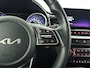 Kia Ceed Sportswagon 1.0 T-GDi DynamicPlusLine Airco | Achteruitrijcamera | Apple Carplay | Android Auto | Bluetooth | Buitenspiegels Elektrisch Inklapbaar | Cruise Control | Dodehoekdetectie | Electronic Climate Control | Keyless Entry | Lederen Stuurwiel | Lichtmetalen Velgen | Navigatie | Parkeersensor Achter | Lane Assist | Multifunctioneel Stuurwiel | Stuurwiel Verwarmbaar | Stoelverwarming